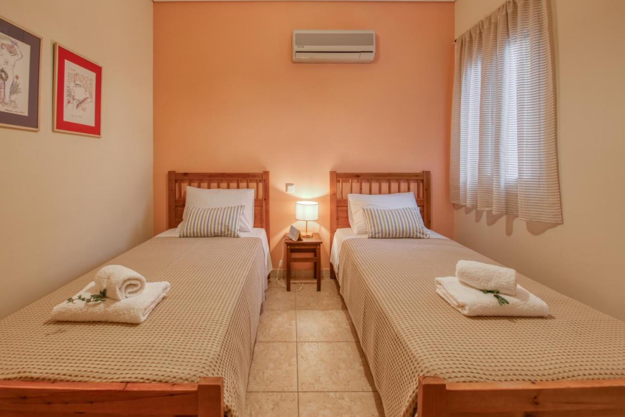 Dimeli Junior Apartment At The Beach Барбати Екстериор снимка
