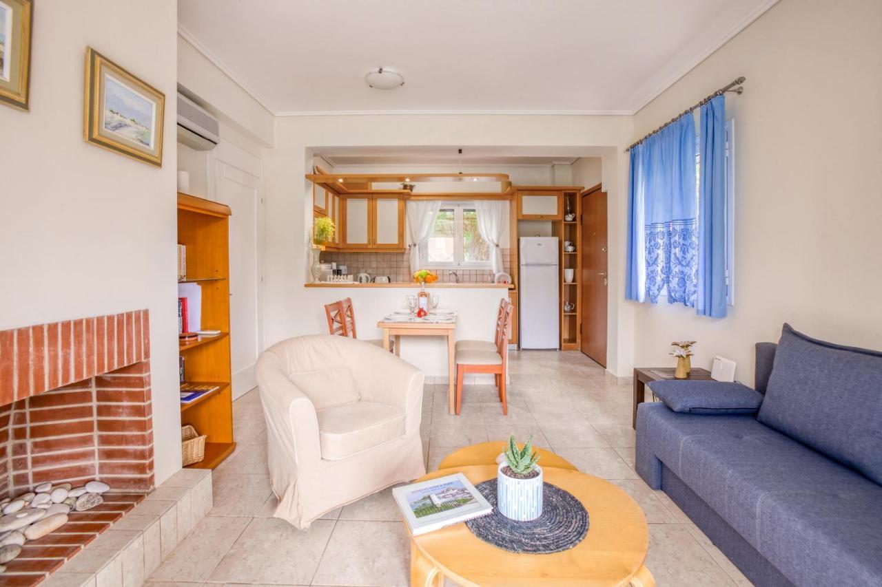 Dimeli Junior Apartment At The Beach Барбати Екстериор снимка